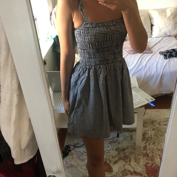 Cute dress ( Small ) - Picture 2 of 4